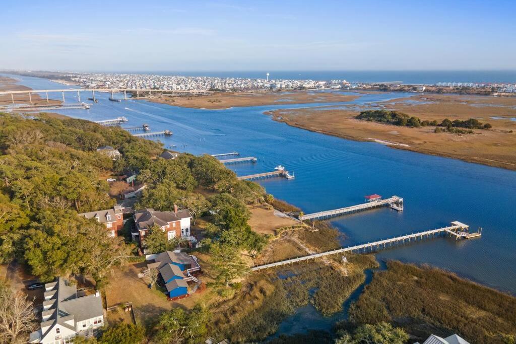 海洋岛海滩Dolphin Cove - Whole Waterfront House With Dock别墅 外观 照片