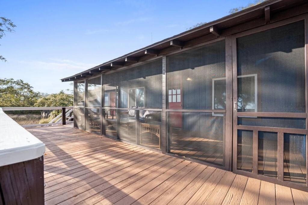 海洋岛海滩Dolphin Cove - Whole Waterfront House With Dock别墅 外观 照片